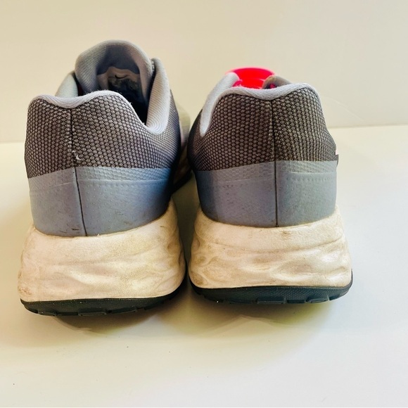 Nike Gray and Pink Athletic Sneaker Size 9.5 - Picture 7 of 8